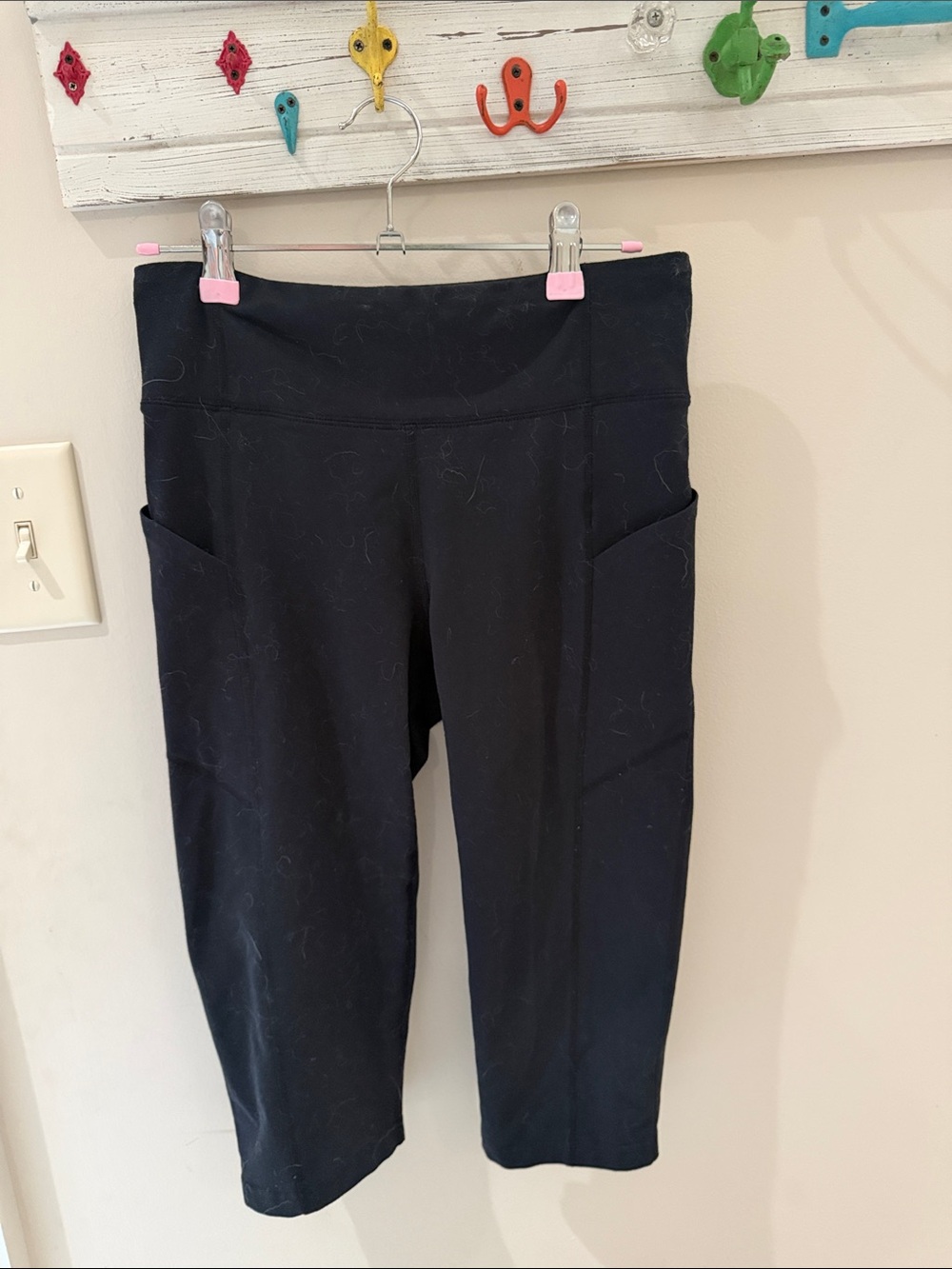 Lands' End Black Capri Leggings with Side Pockets
